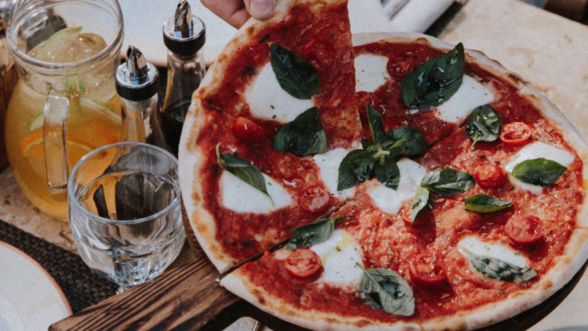 Pizza Restaurateurs: Start Your Calorie Counters