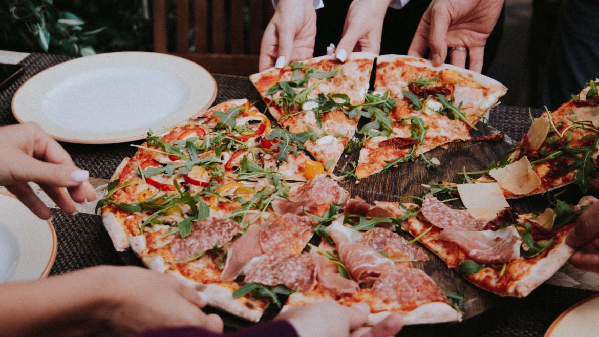 7 Different Types of Pizza From Around the World